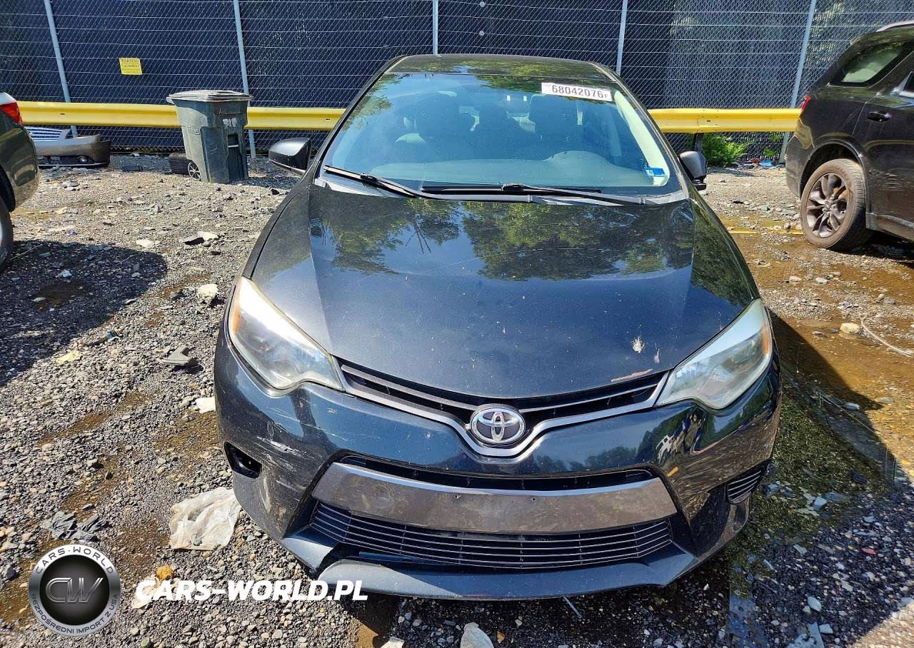 2015 Toyota Corolla Le VIN:2T1BURHE3FC328240 - 5