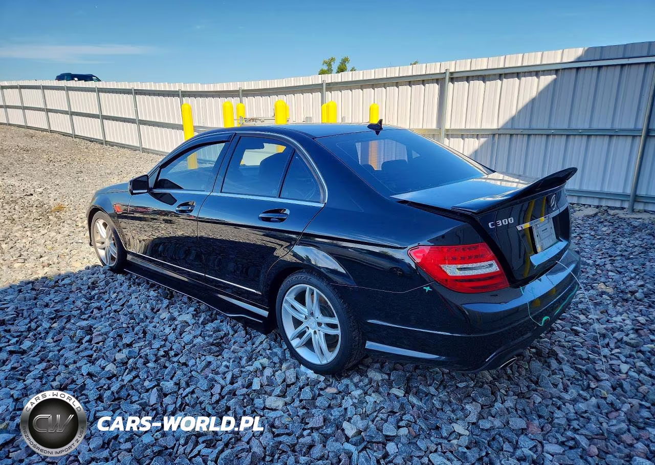 2012 Mercedes-Benz C 300 4Matic VIN:WDDGF8BB1CR209036 - 2