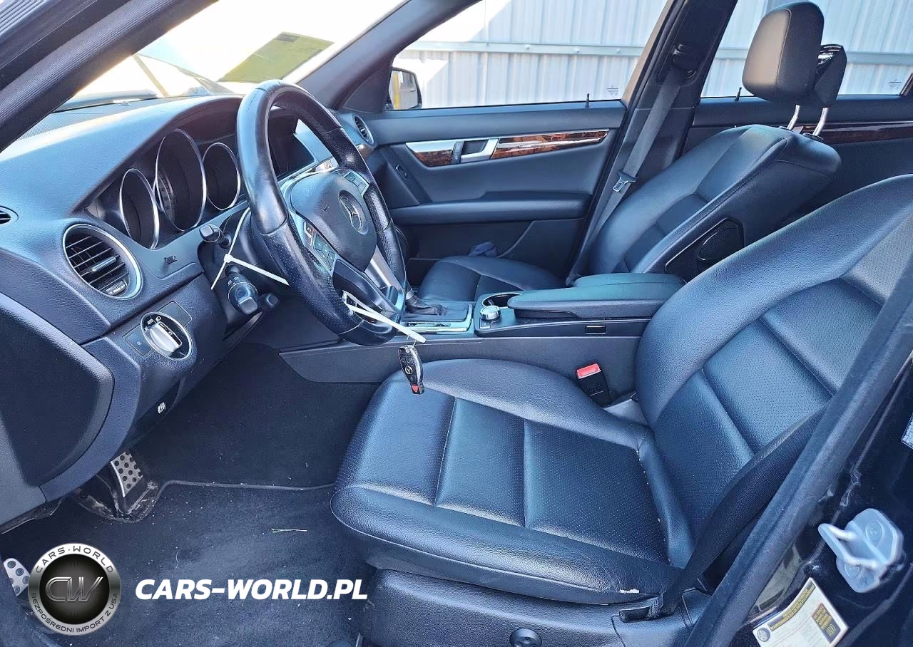 2012 Mercedes-Benz C 300 4Matic VIN:WDDGF8BB1CR209036 - 7