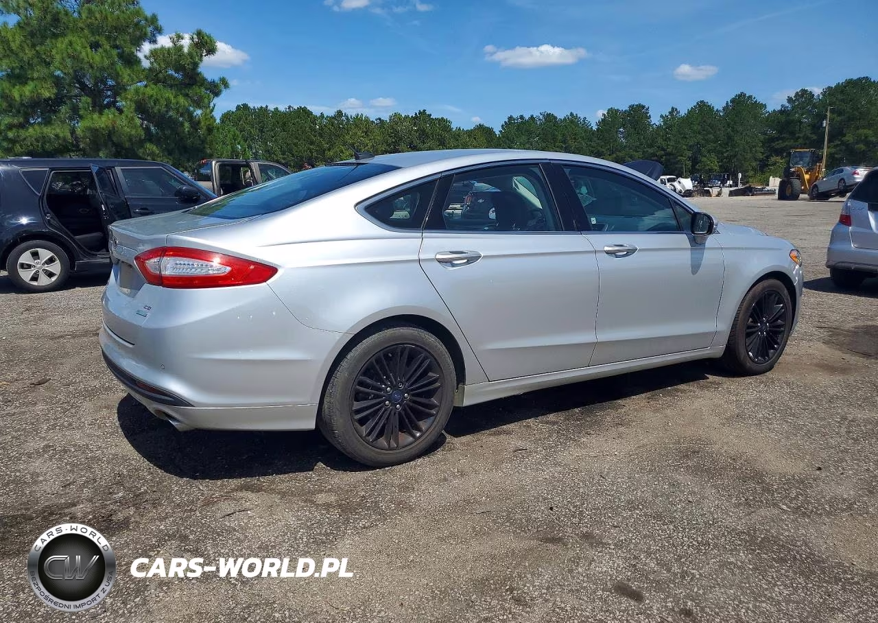 2014 Ford Fusion Se VIN:1FA6P0HD2E5384005 - 3