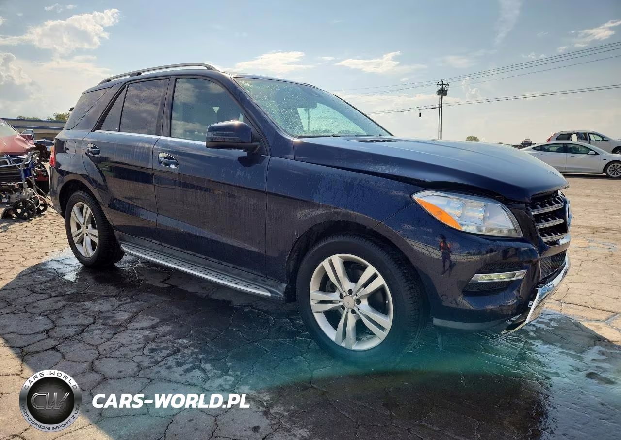 2013 Mercedes-Benz Ml 350 4Matic VIN:4JGDA5HBXDA192993 - 4