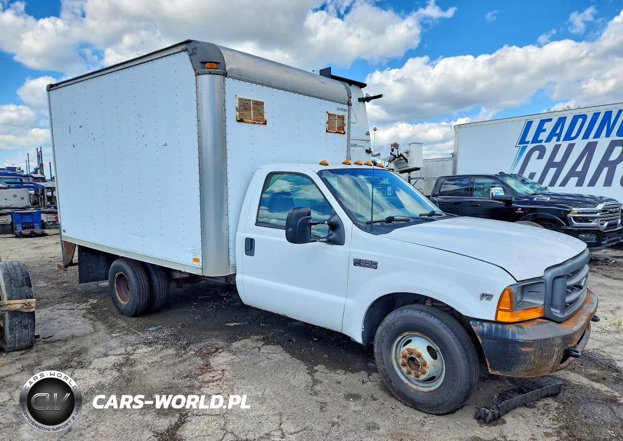 2000 Ford F350 Super Duty Box Truck VIN:1FDWF36L9YEC20775 - 4