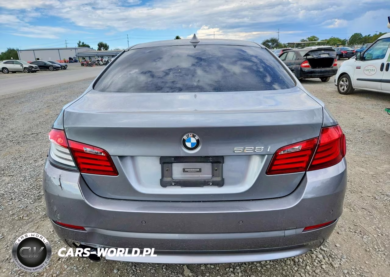 BMW 528 I VIN:WBAXG5C59CDX04125 - 6