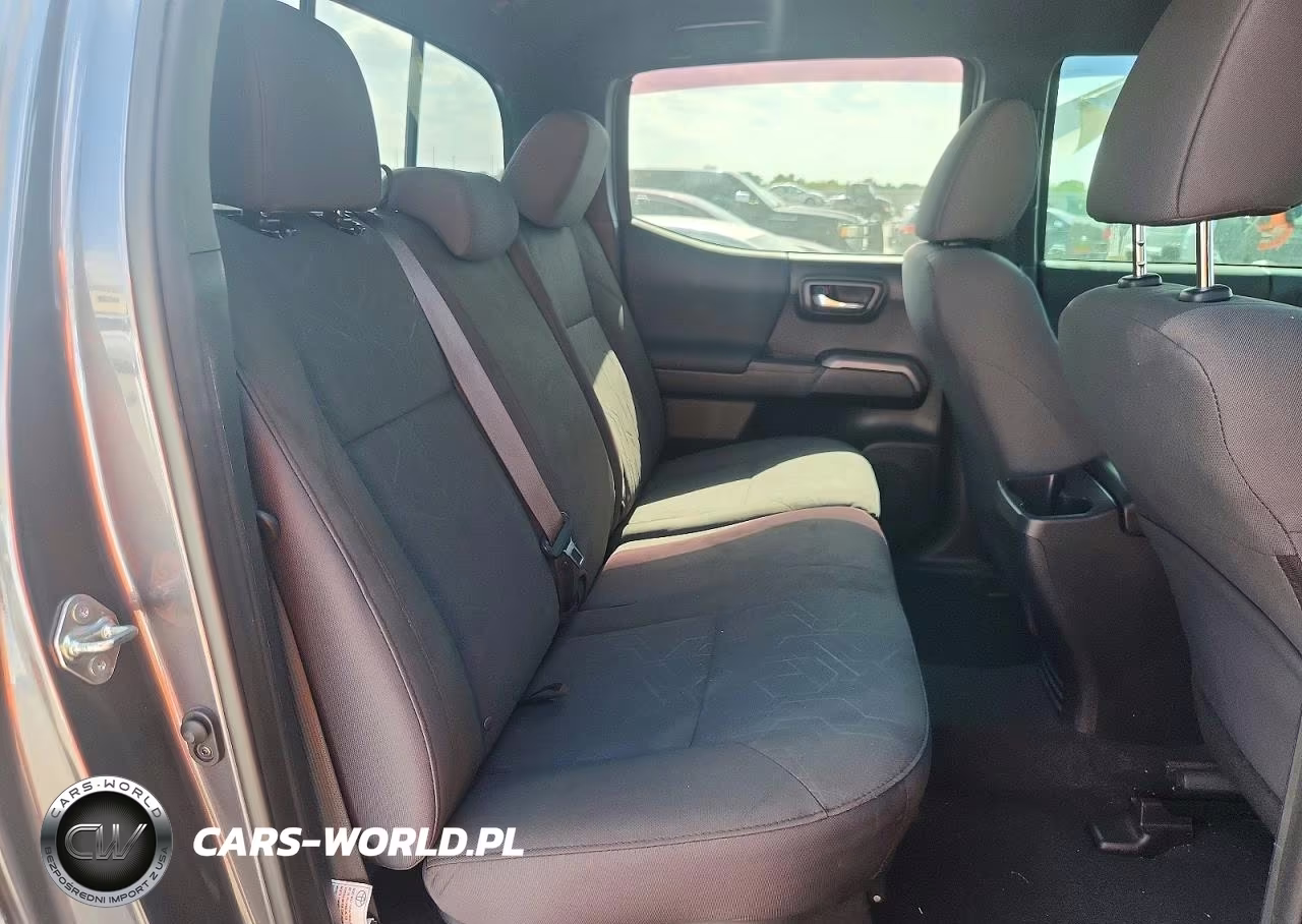 2018 Toyota Tacoma Trd Sport VIN:5TFCZ5AN7JX163859 - 10