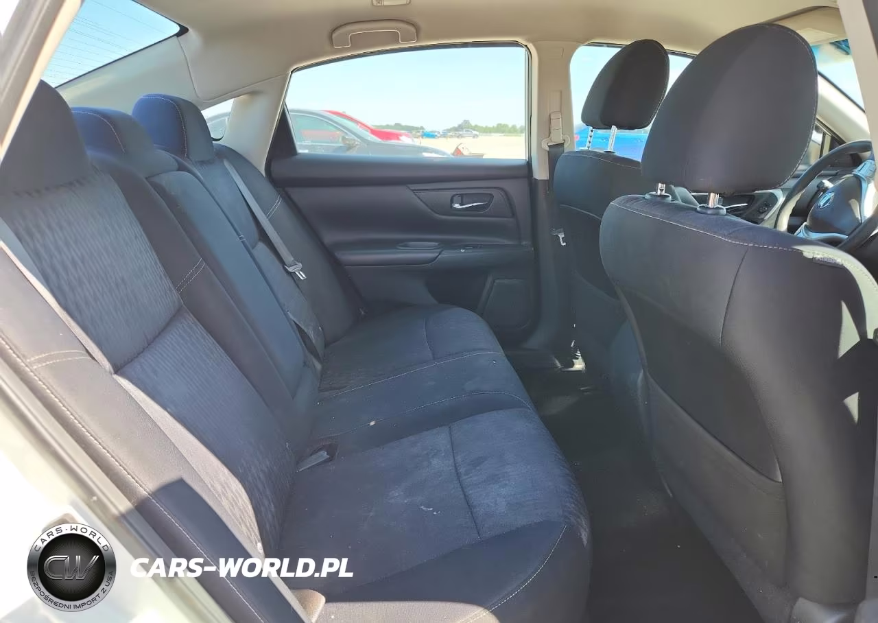 2017 Nissan Altima 2.5 S VIN:1N4AL3AP7HN365515 - 10