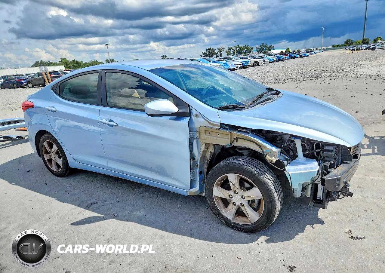 2013 Hyundai Elantra Gls VIN:KMHDH4AE9DU772017 - 4