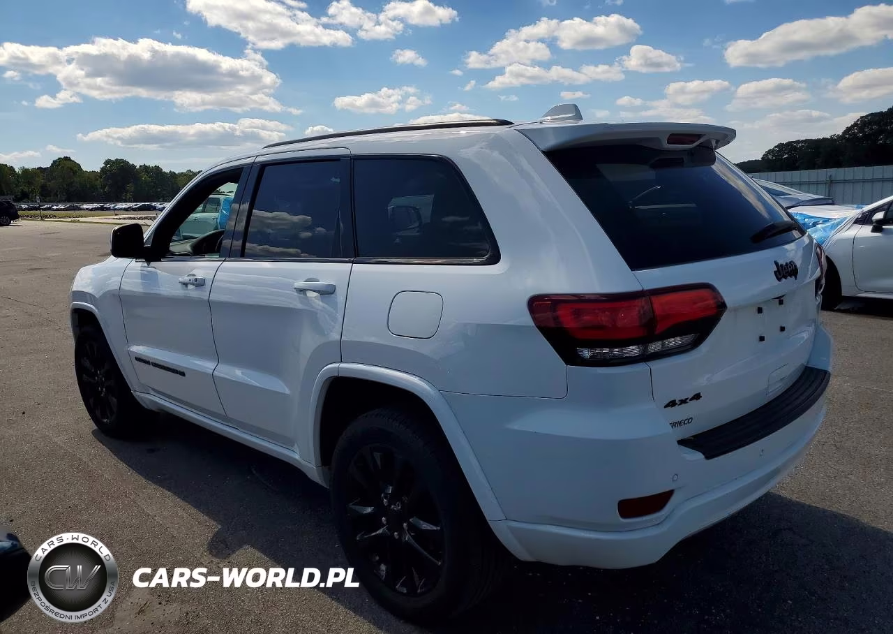 2022 Jeep Grand Cherokee Laredo E VIN:1C4RJFAG1NC112413 - 2