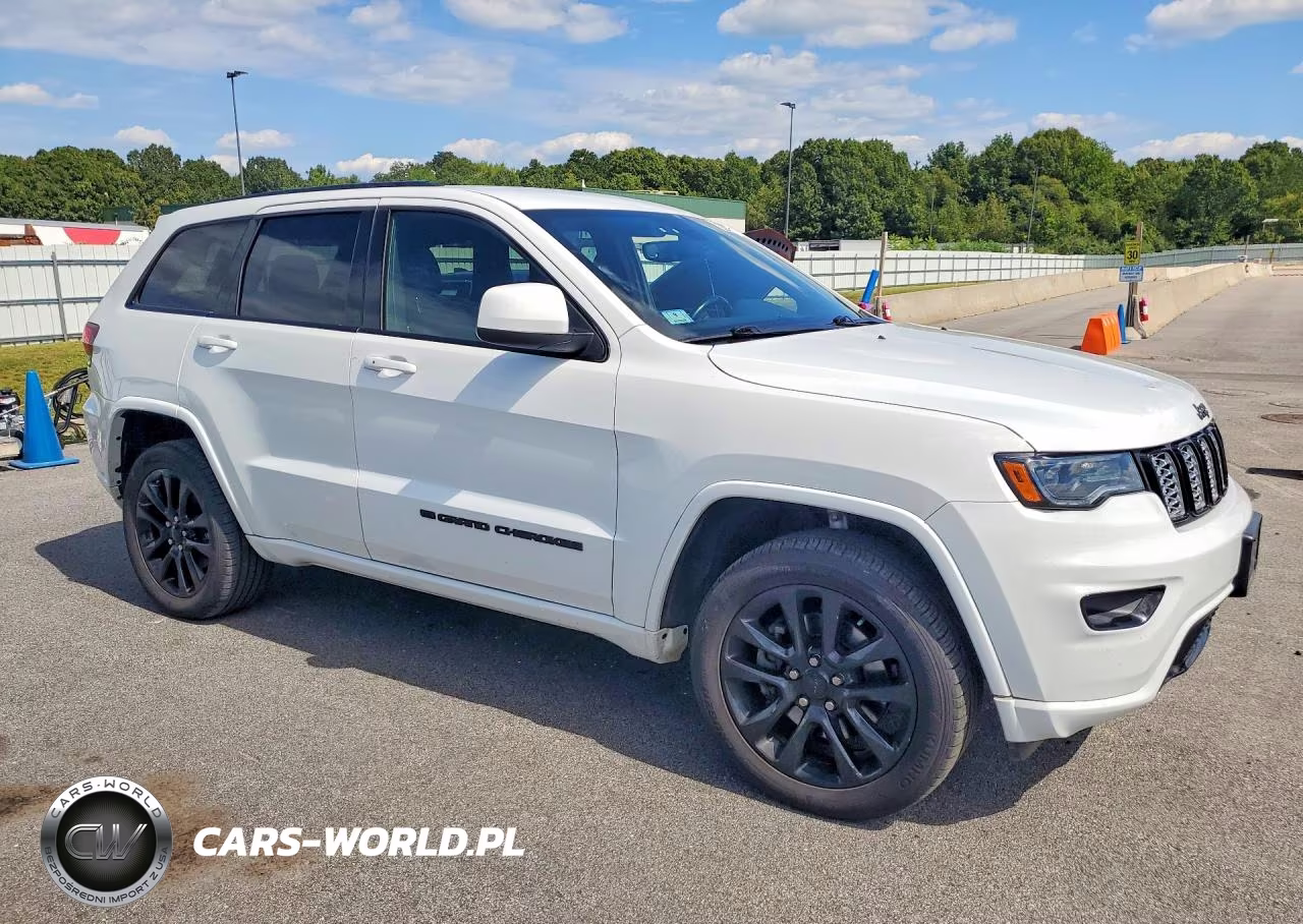 2022 Jeep Grand Cherokee Laredo E VIN:1C4RJFAG1NC112413 - 4