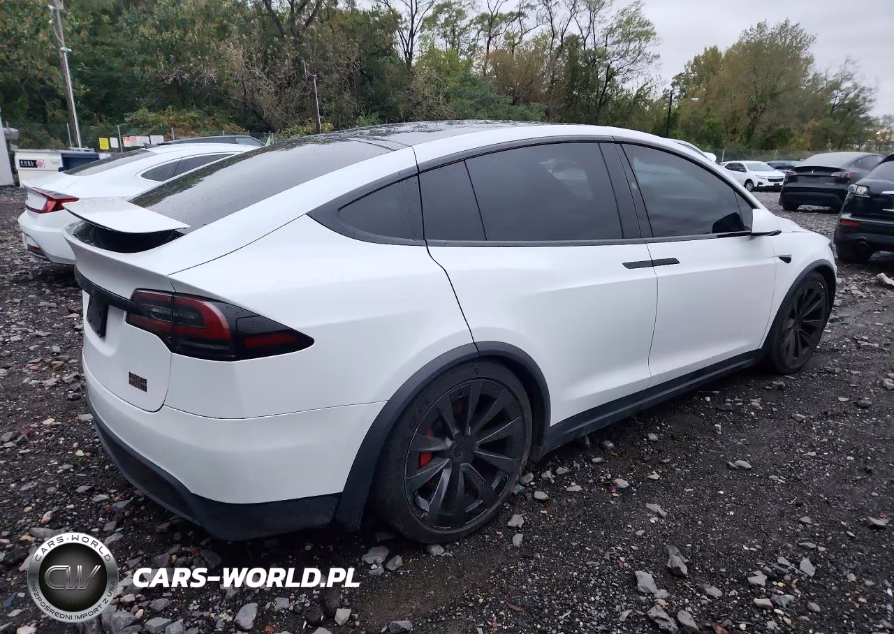 2024 Tesla Model X VIN:7SAXCBE64RF449360 - 3