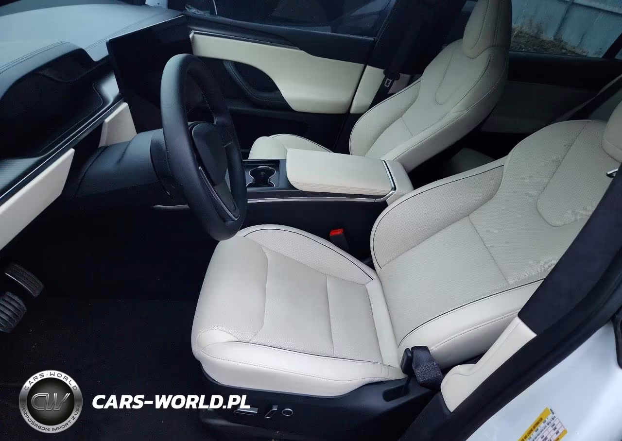 2024 Tesla Model X VIN:7SAXCBE64RF449360 - 7