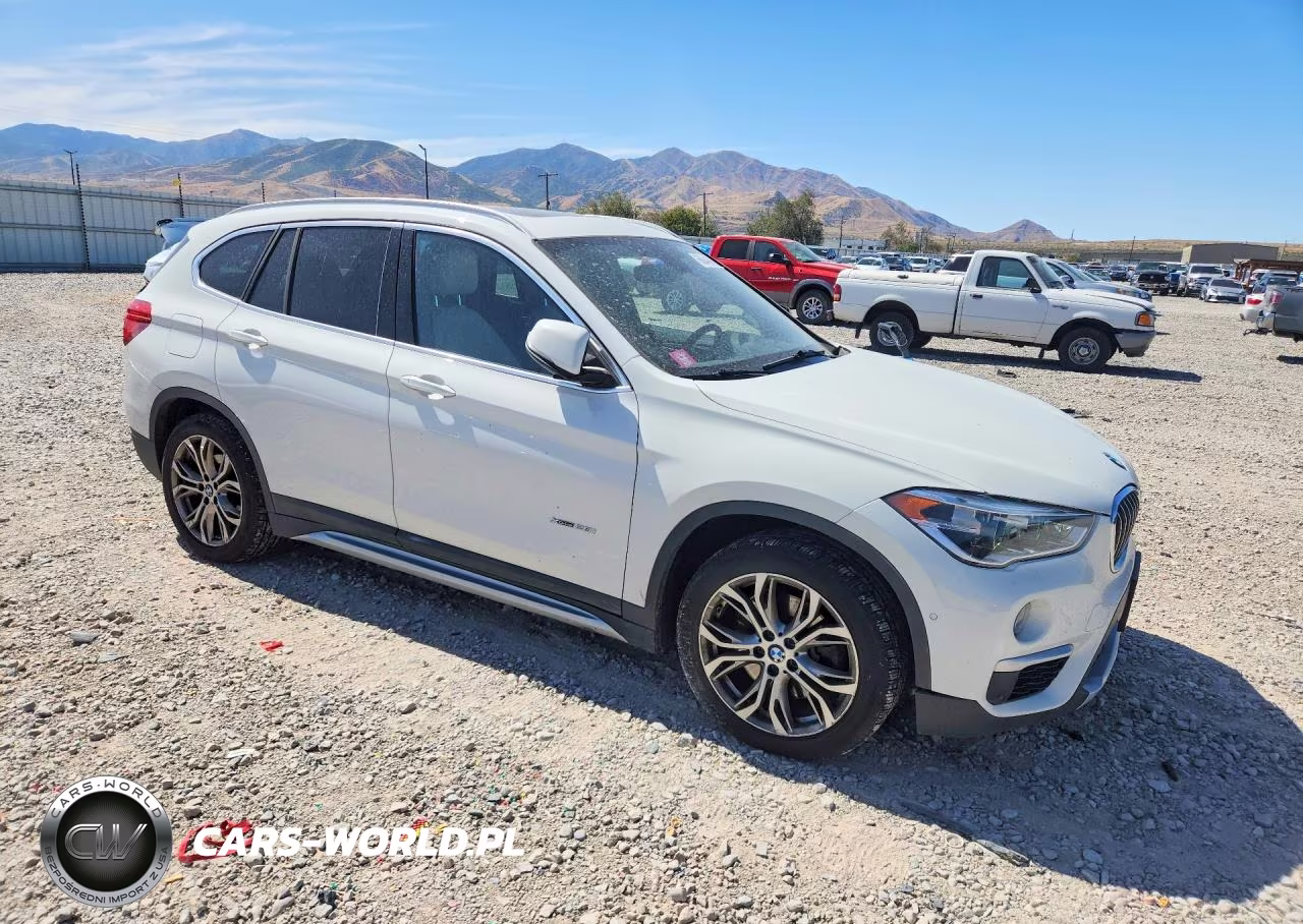 2016 BMW X1 xDrive28I VIN:WBXHT3Z39G4A49585 - 4