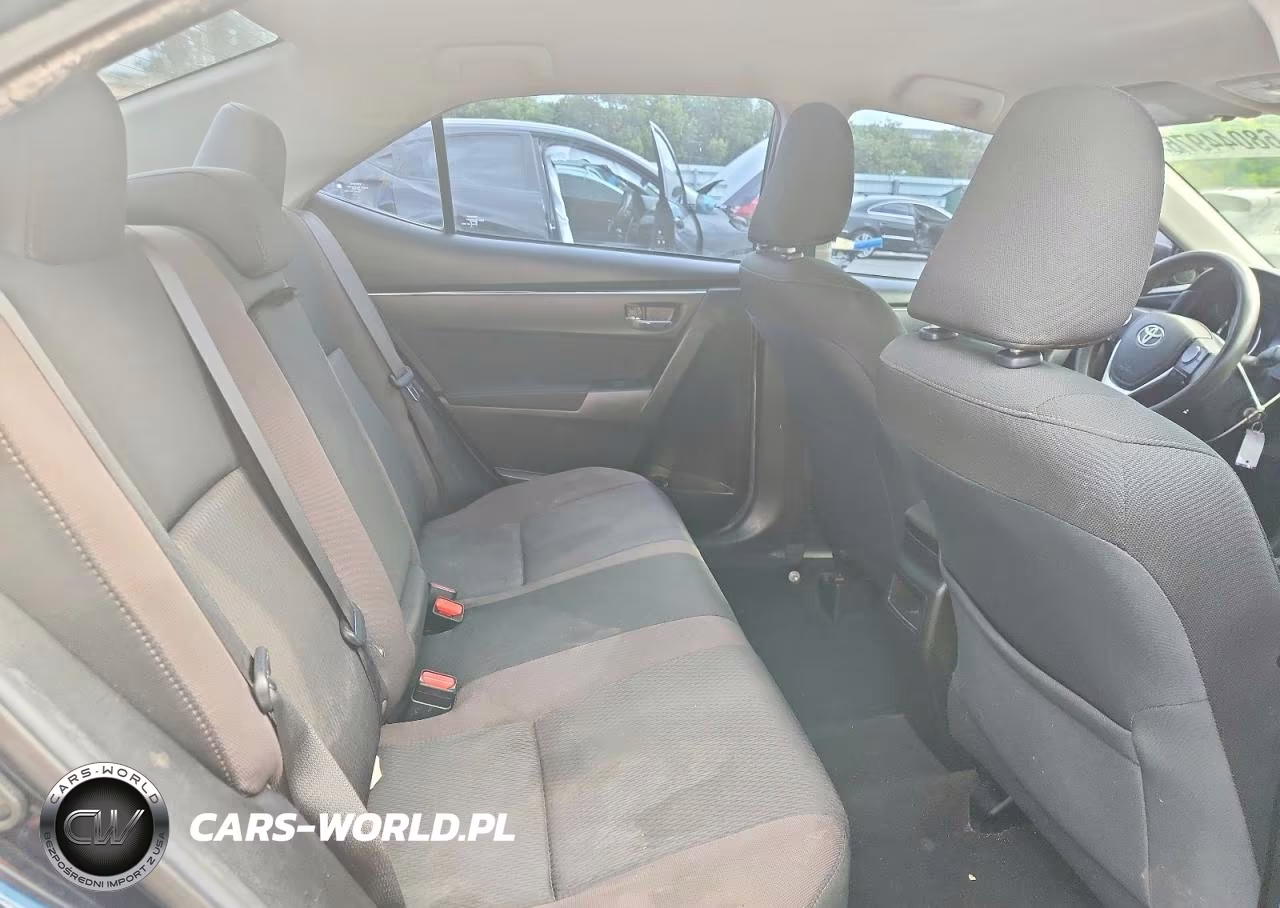 2018 Toyota Corolla Le VIN:5YFBURHE5JP842972 - 10