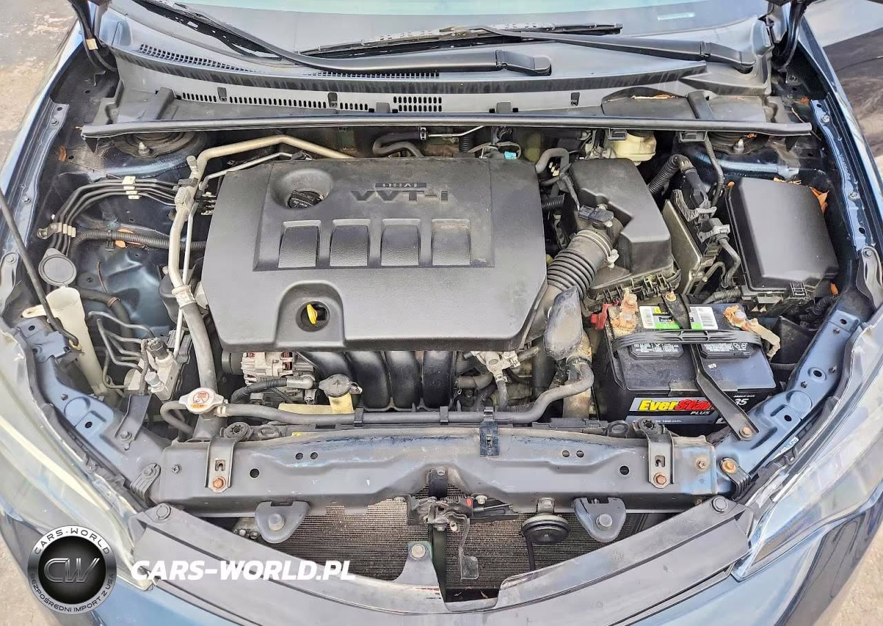 2018 Toyota Corolla Le VIN:5YFBURHE5JP842972 - 11