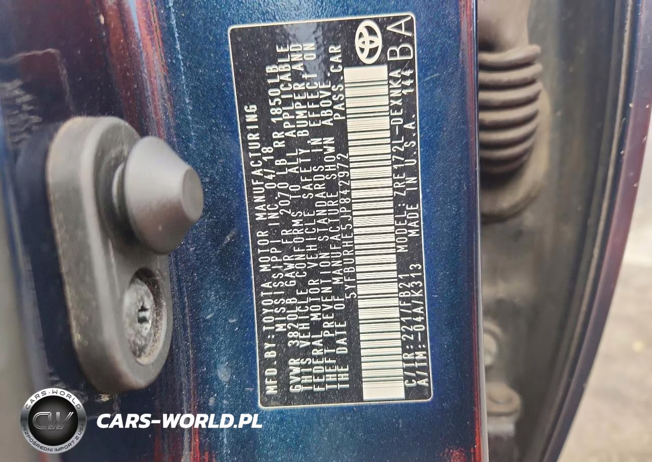 2018 Toyota Corolla Le VIN:5YFBURHE5JP842972 - 12