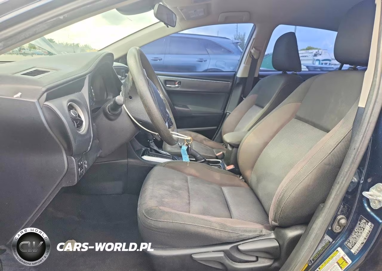 2018 Toyota Corolla Le VIN:5YFBURHE5JP842972 - 7