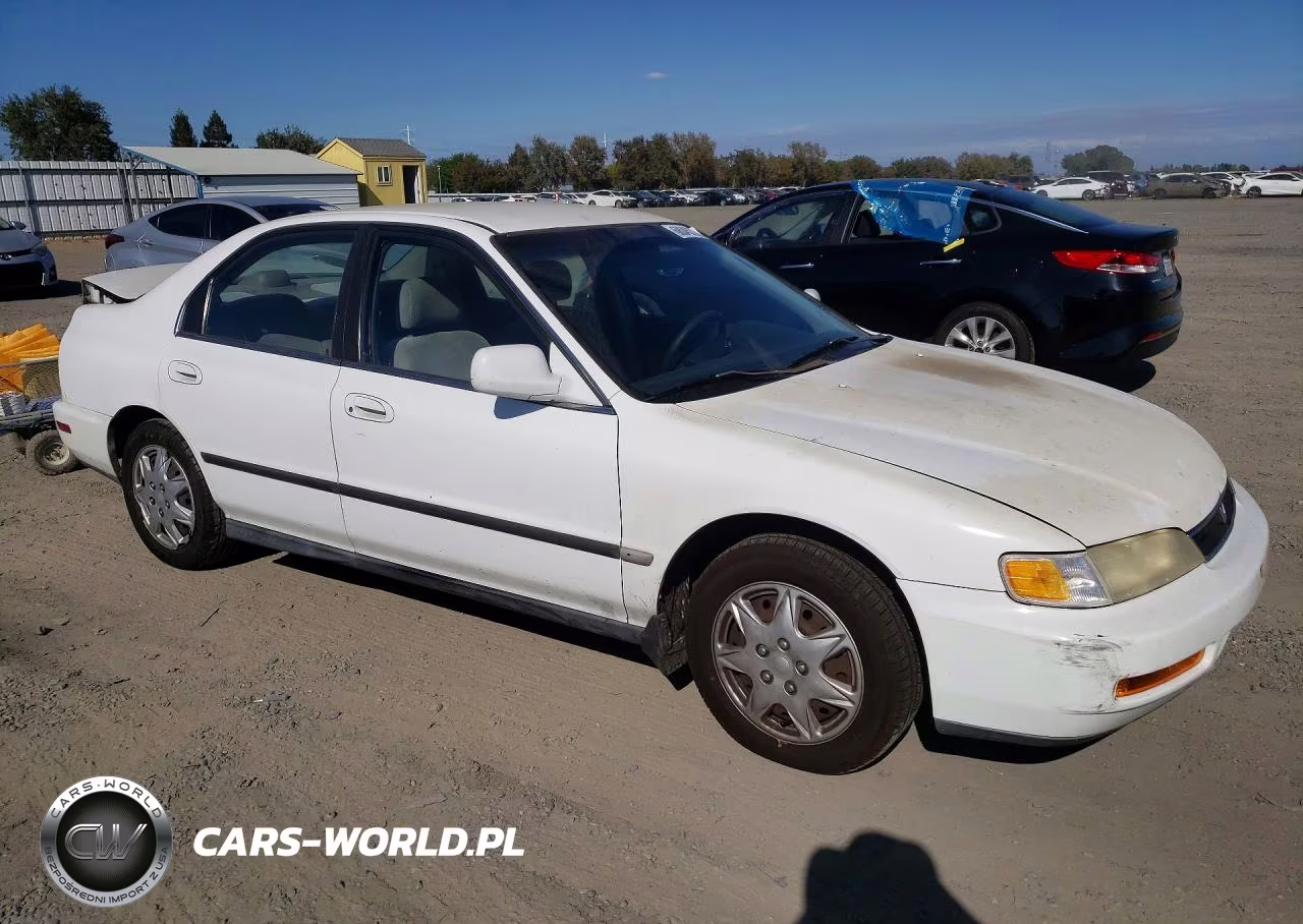 1996 Honda Accord Lx VIN:1HGCD5637TA240727 - 4