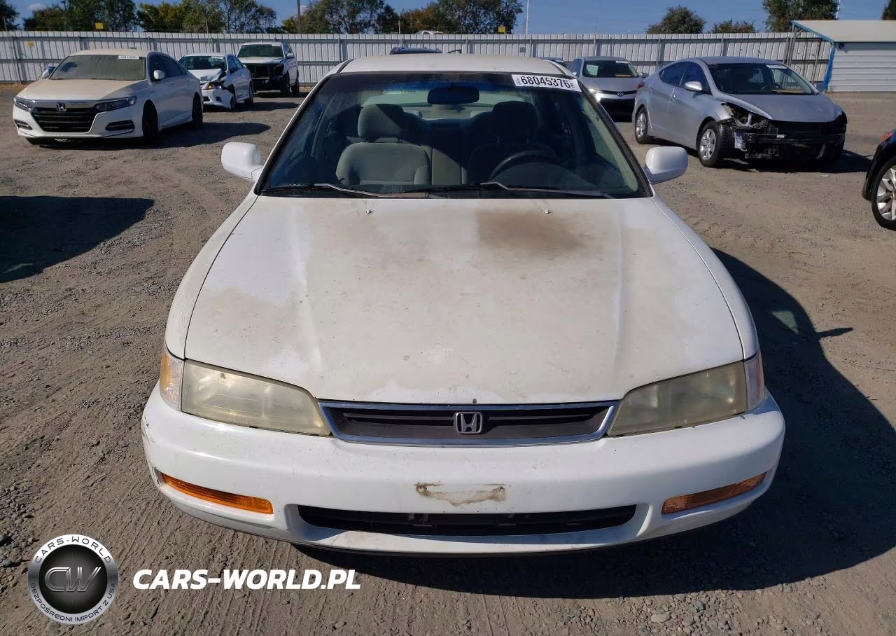 1996 Honda Accord Lx VIN:1HGCD5637TA240727 - 5