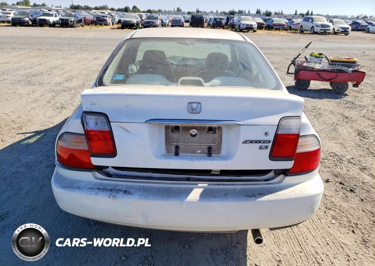 1996 Honda Accord Lx VIN:1HGCD5637TA240727 - 6