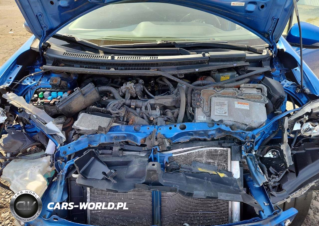 2012 Toyota Prius C Three VIN:JTDKDTB36C1026493 - 11