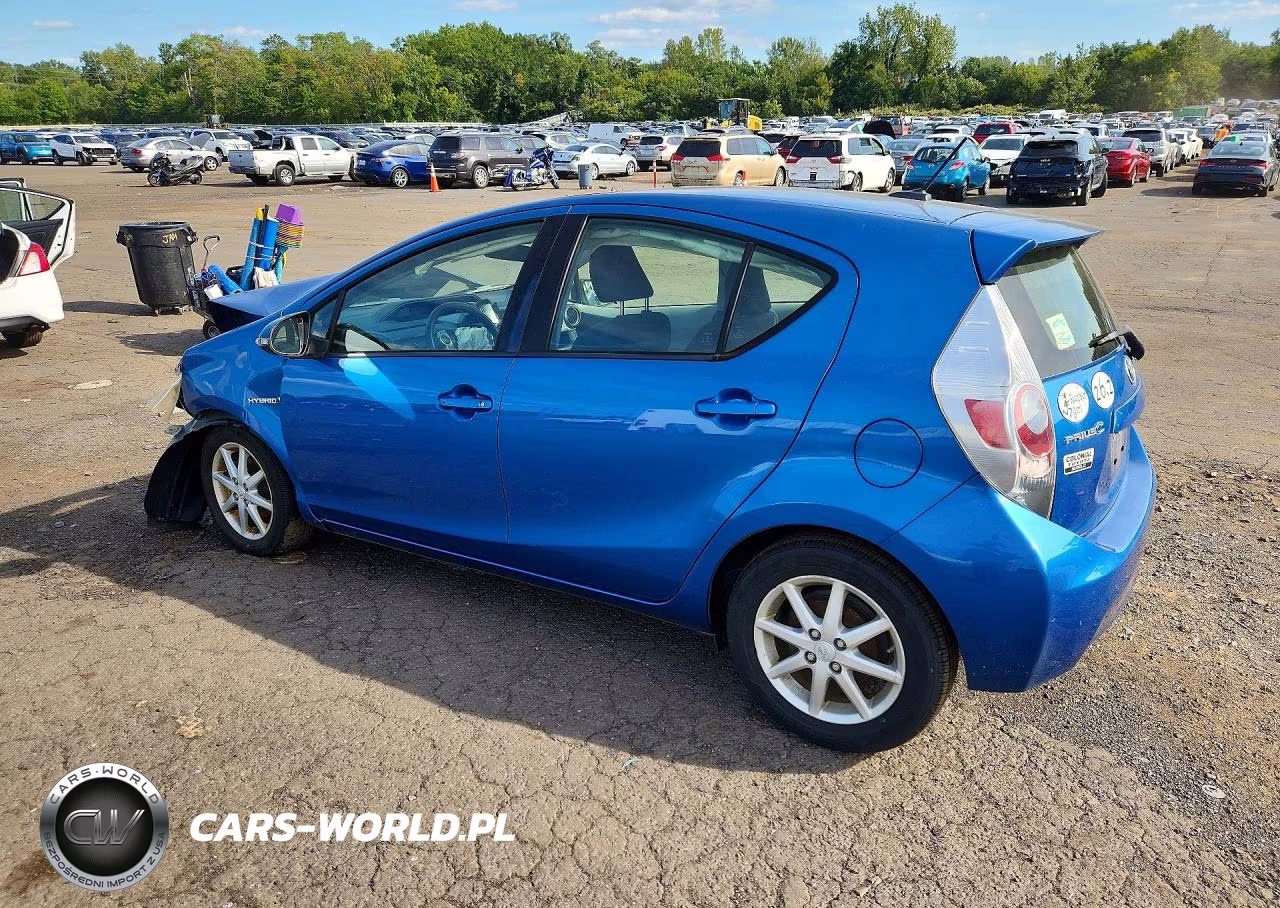 2012 Toyota Prius C Three VIN:JTDKDTB36C1026493 - 2