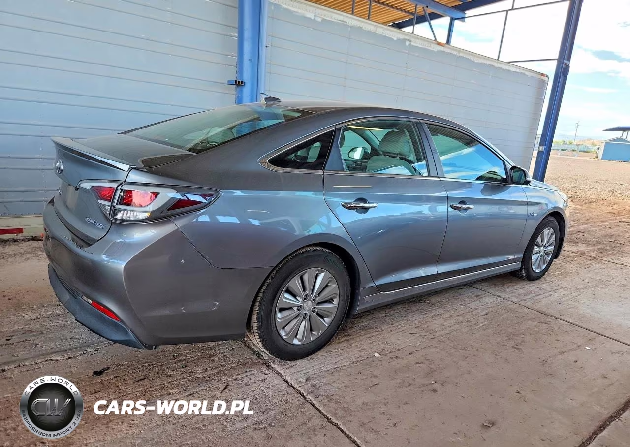 2017 Hyundai Sonata Hybrid Se VIN:KMHE24L3XHA063427 - 3