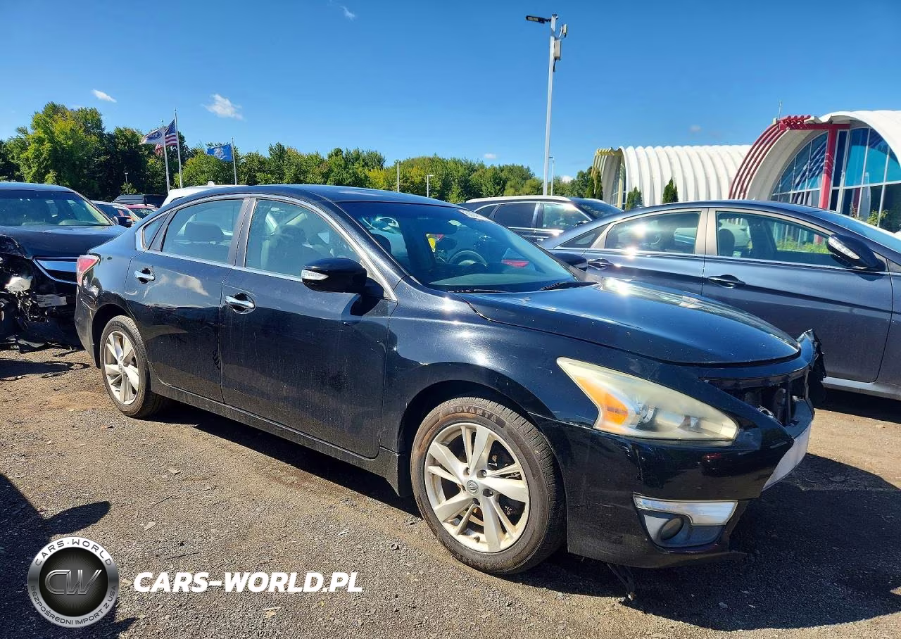 2013 Nissan Altima 2.5 VIN:1N4AL3AP8DN467089 - 4