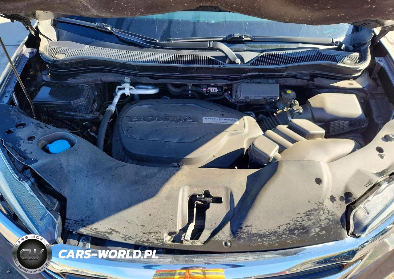 2018 Honda Pilot Touring VIN:5FNYF6H92JB034564 - 12