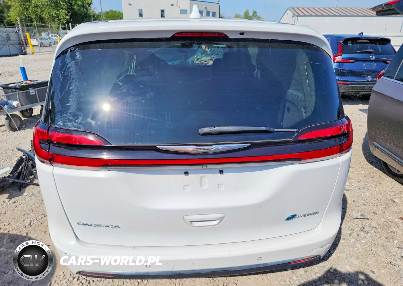 2022 Chrysler Pacifica Hybrid Touring L VIN:2C4RC1L72NR139525 - 6