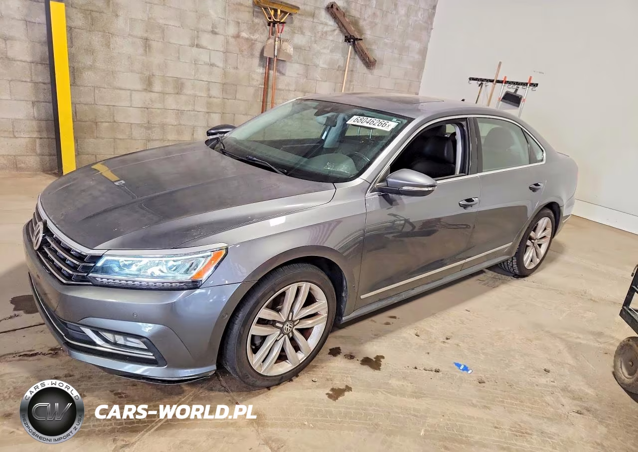 2016 Volkswagen Passat Sel Premium VIN:1VWCM7A37GC016673 - 1