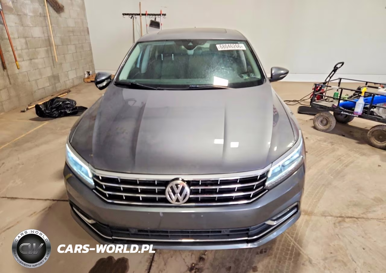 2016 Volkswagen Passat Sel Premium VIN:1VWCM7A37GC016673 - 5