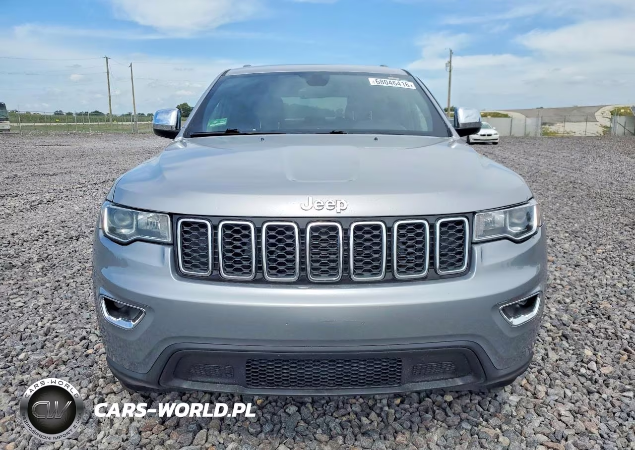2018 Jeep Grand Cherokee Laredo VIN:1C4RJEAG0JC149490 - 5