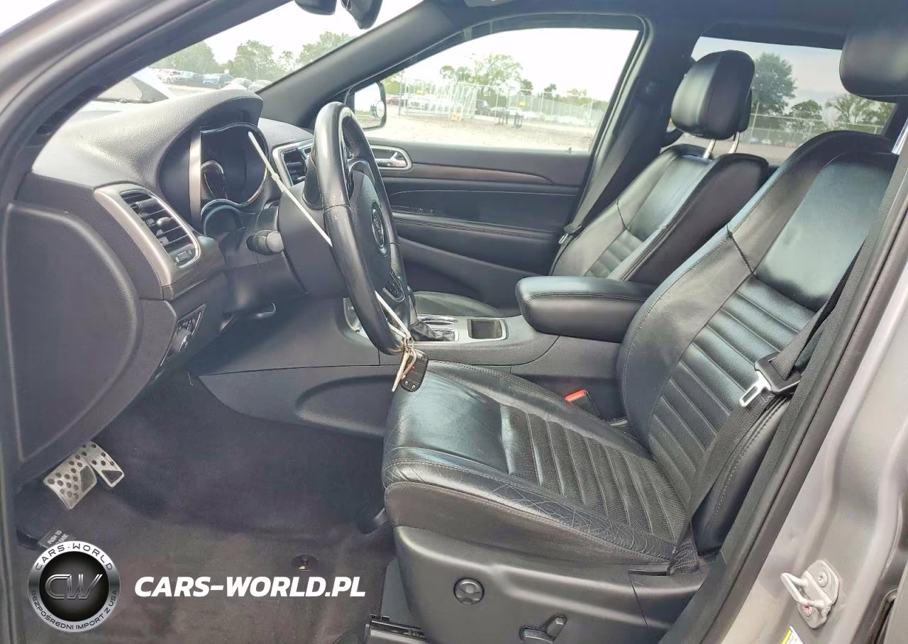 2018 Jeep Grand Cherokee Laredo VIN:1C4RJEAG0JC149490 - 7