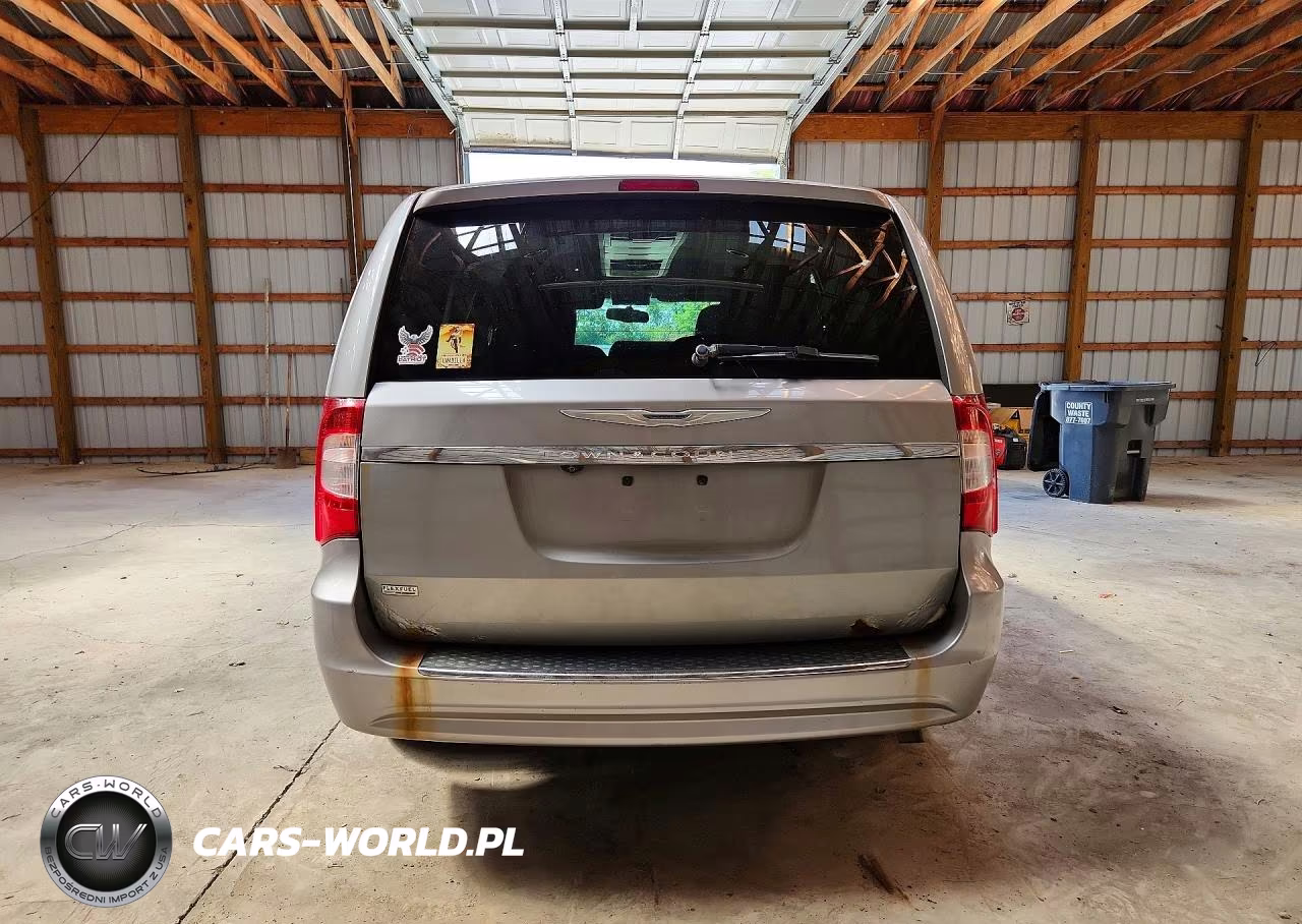 2014 Chrysler Town & Country Touring VIN:2C4RC1BG4ER448608 - 6