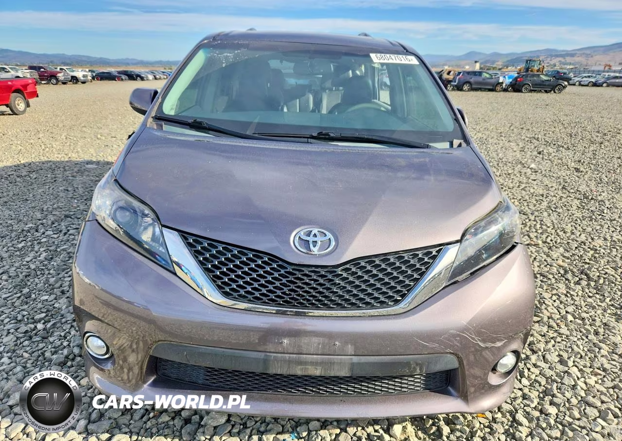 2013 Toyota Sienna Sport VIN:5TDXK3DC7DS300927 - 5