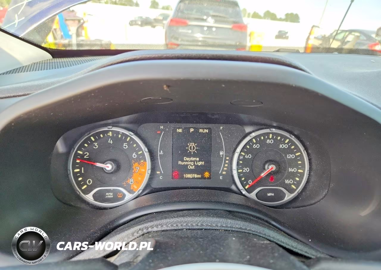 2017 Jeep Renegade Latitude VIN:ZACCJABB4HPE72223 - 9