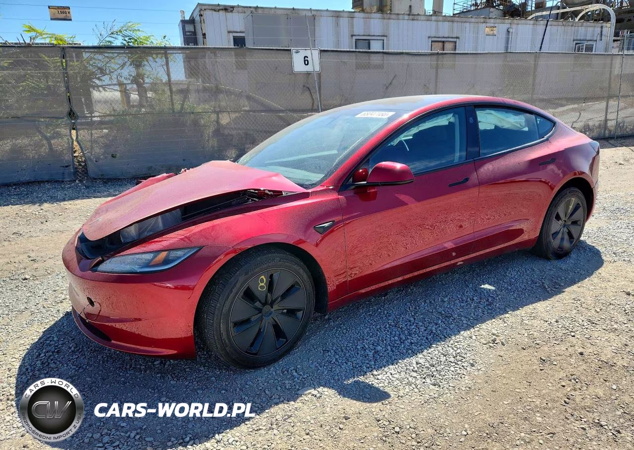 2025 Tesla Model 3 – zdjęcie 1 z 12