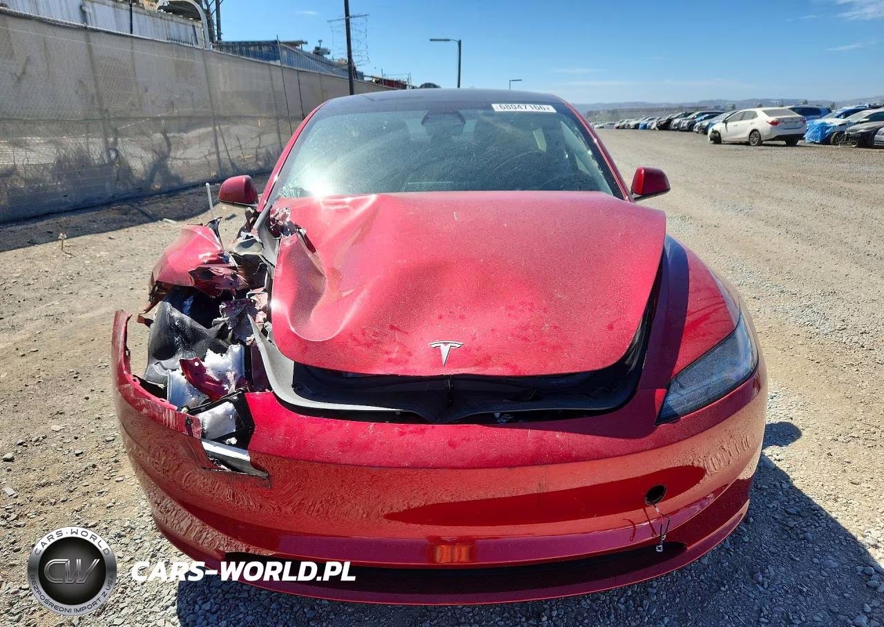 2025 Tesla Model 3 VIN:5YJ3E1EA0SF993851 - 5