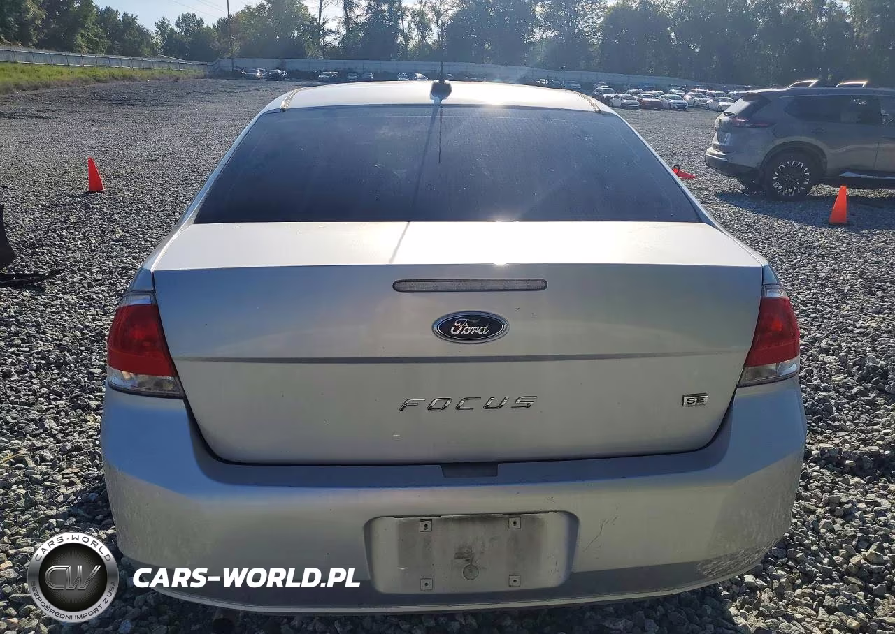 2010 Ford Focus Se VIN:1FAHP3FN1AW107775 - 6