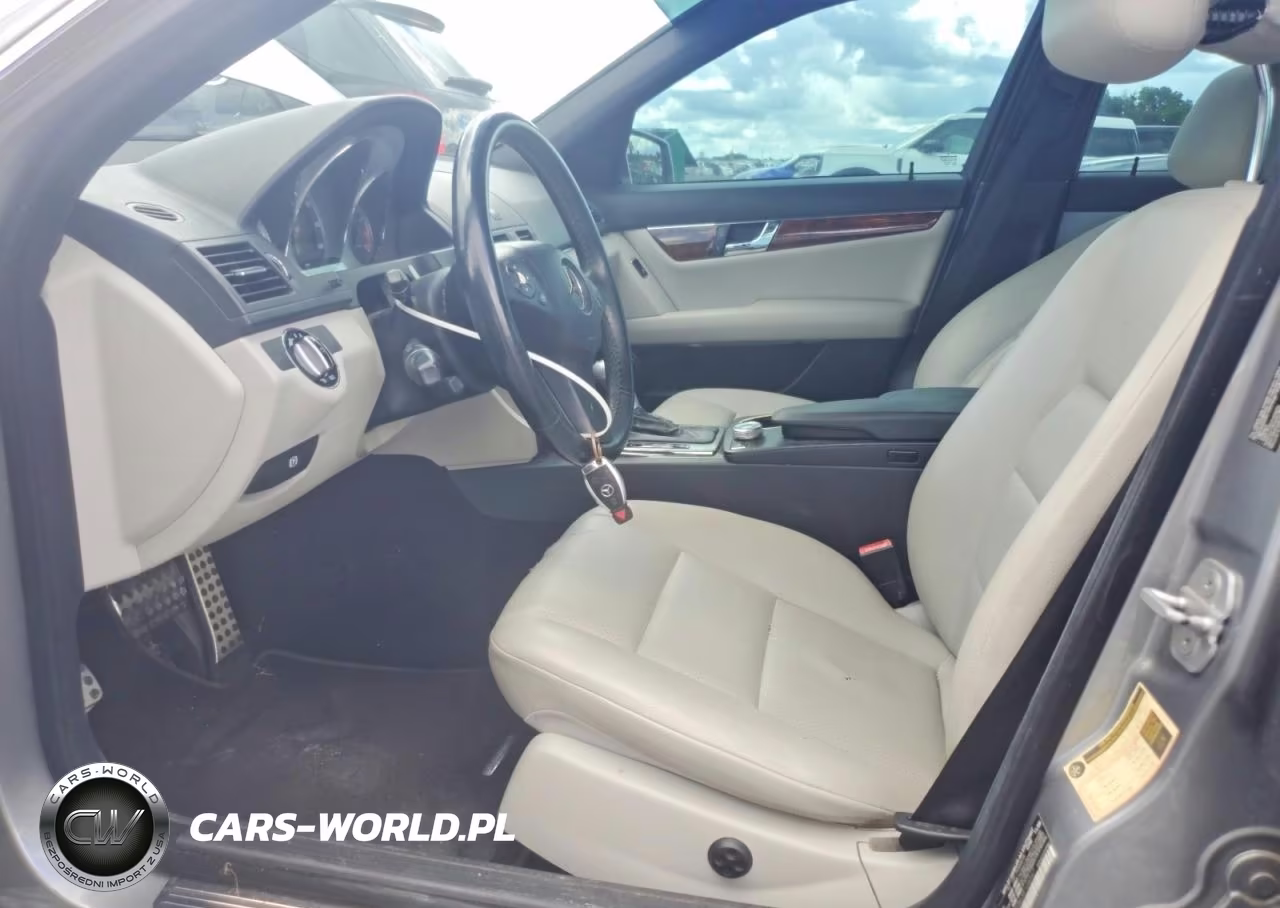 2010 Mercedes-Benz C 300 VIN:WDDGF5EB6AR104547 - 7