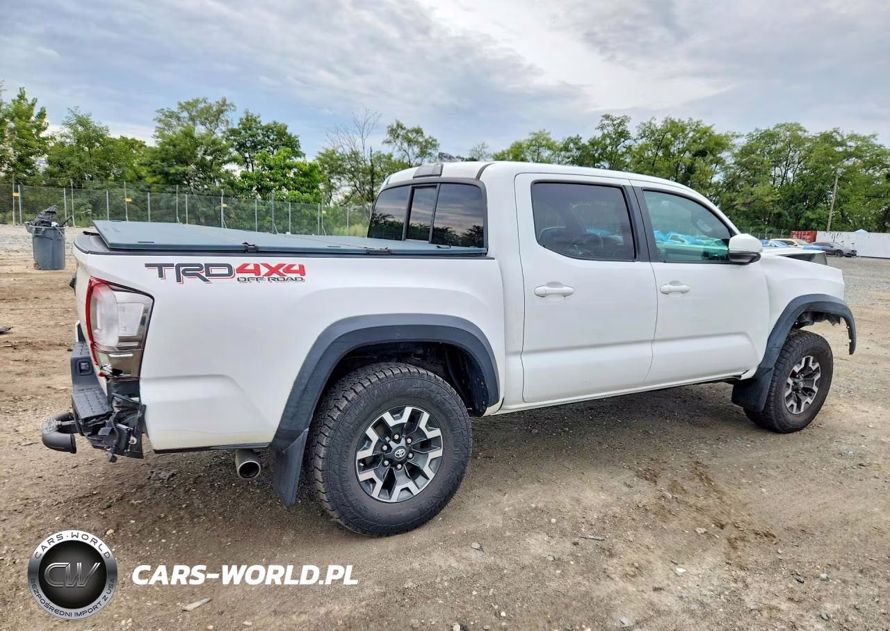 2016 Toyota Tacoma Trd Off-Road VIN:3TMCZ5AN2GM042610 - 3