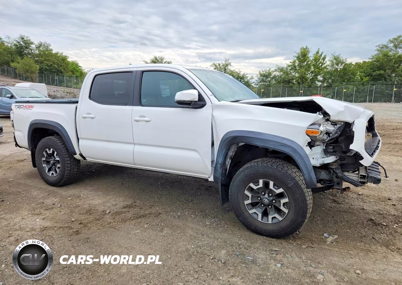 2016 Toyota Tacoma Trd Off-Road VIN:3TMCZ5AN2GM042610 - 4