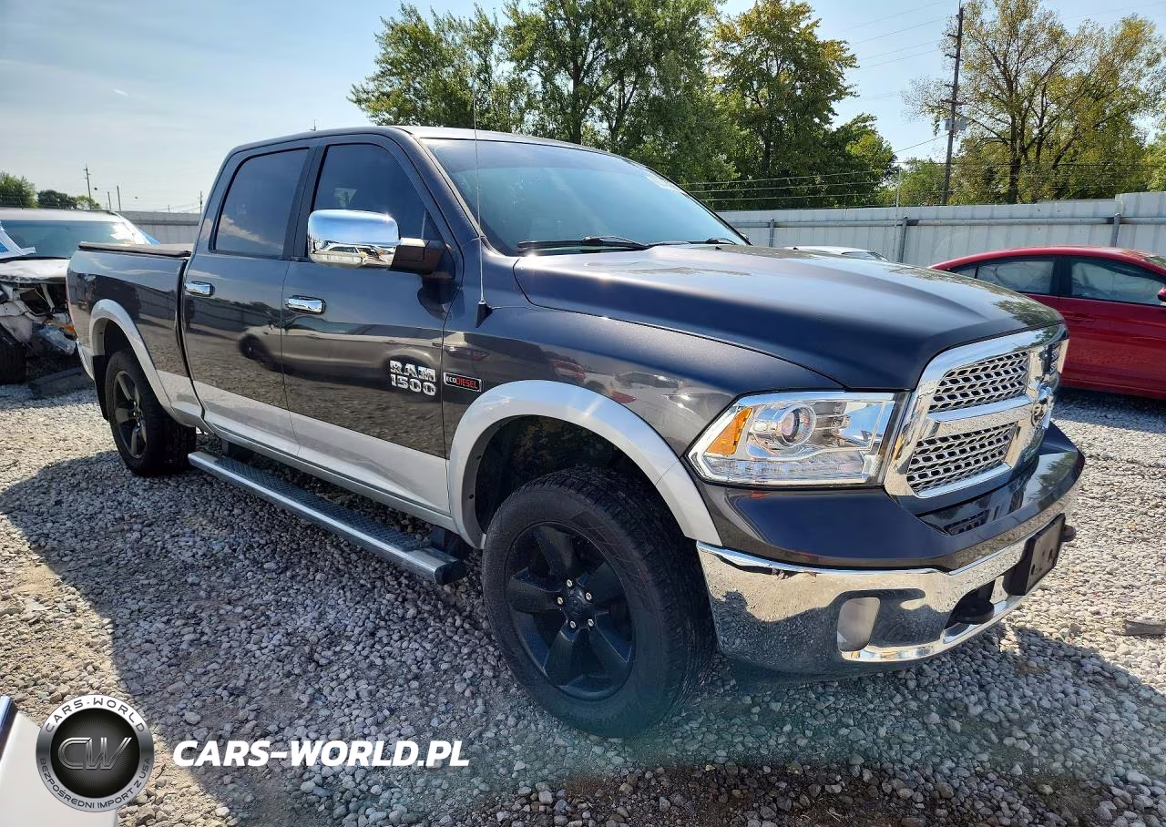 2017 Ram 1500 Laramie VIN:1C6RR7VM8HS541614 - 4