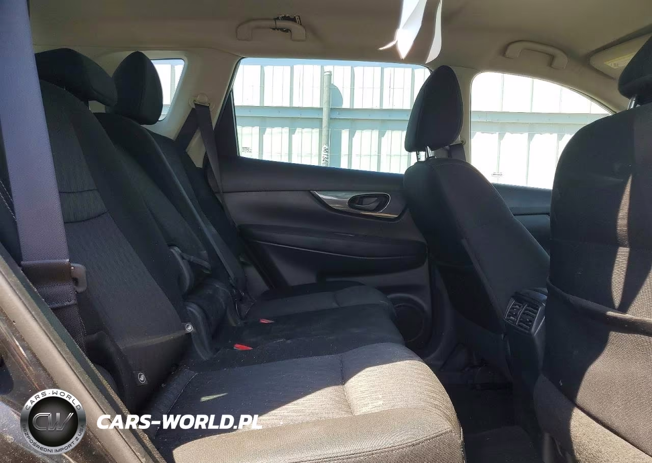 2019 Nissan Rogue S VIN:KNMAT2MT0KP519720 - 11