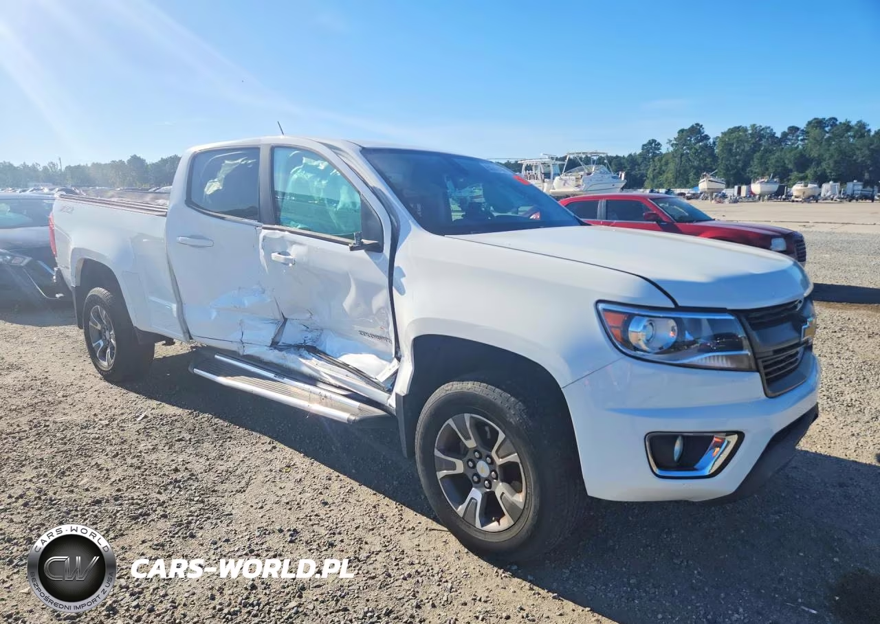 2015 Chevrolet Colorado Z71 VIN:1GCGSCE39F1174696 - 4