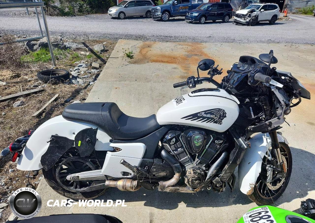 2021 Indian Motorcycle Co. Challenger Dark Horse