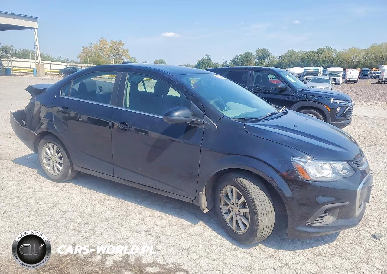 2019 Chevrolet Sonic Lt VIN:1G1JC5SB1K4106565 - 4