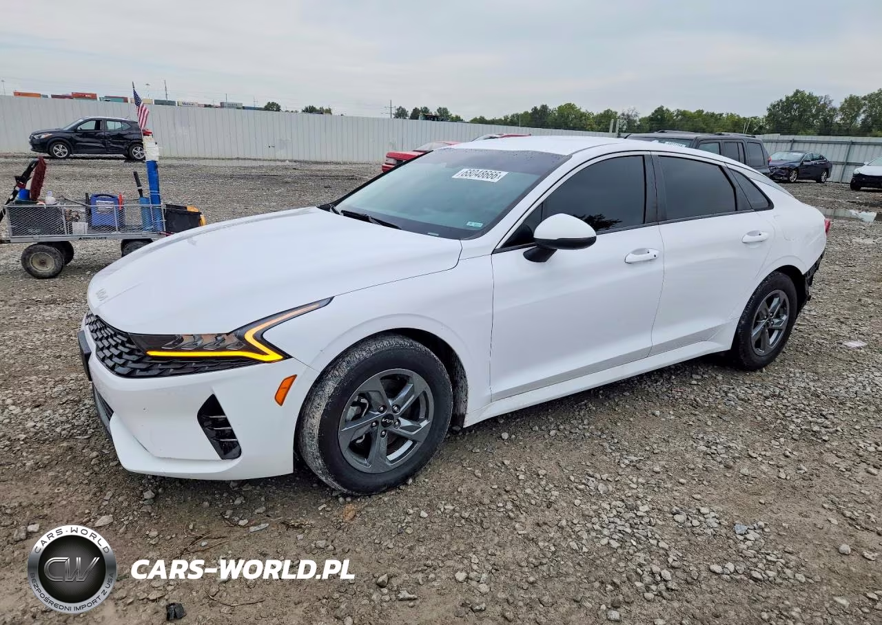 2022 Kia K5 Lxs VIN:5XXG14J22NG110931 - 1