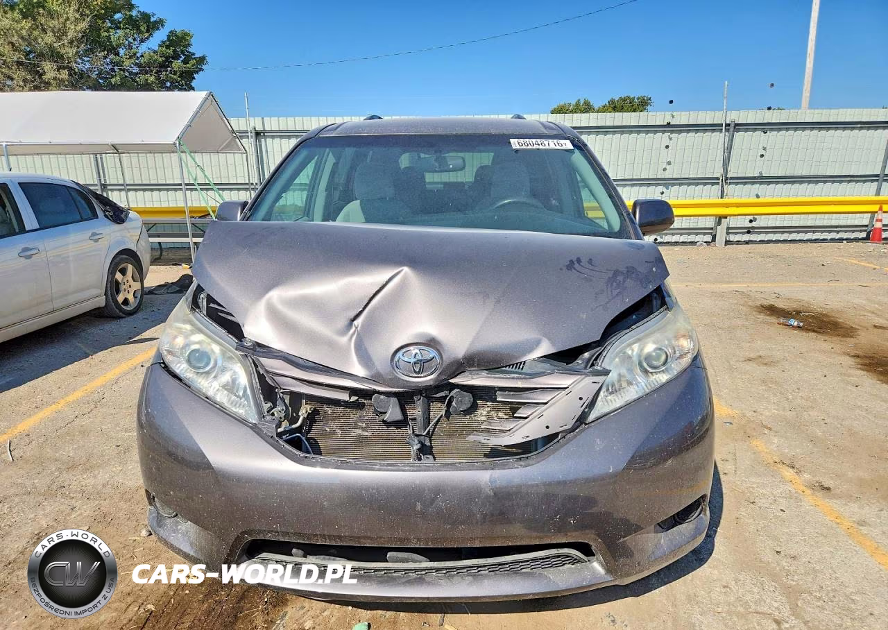 2015 Toyota Sienna Le VIN:5TDKK3DC7FS612131 - 5