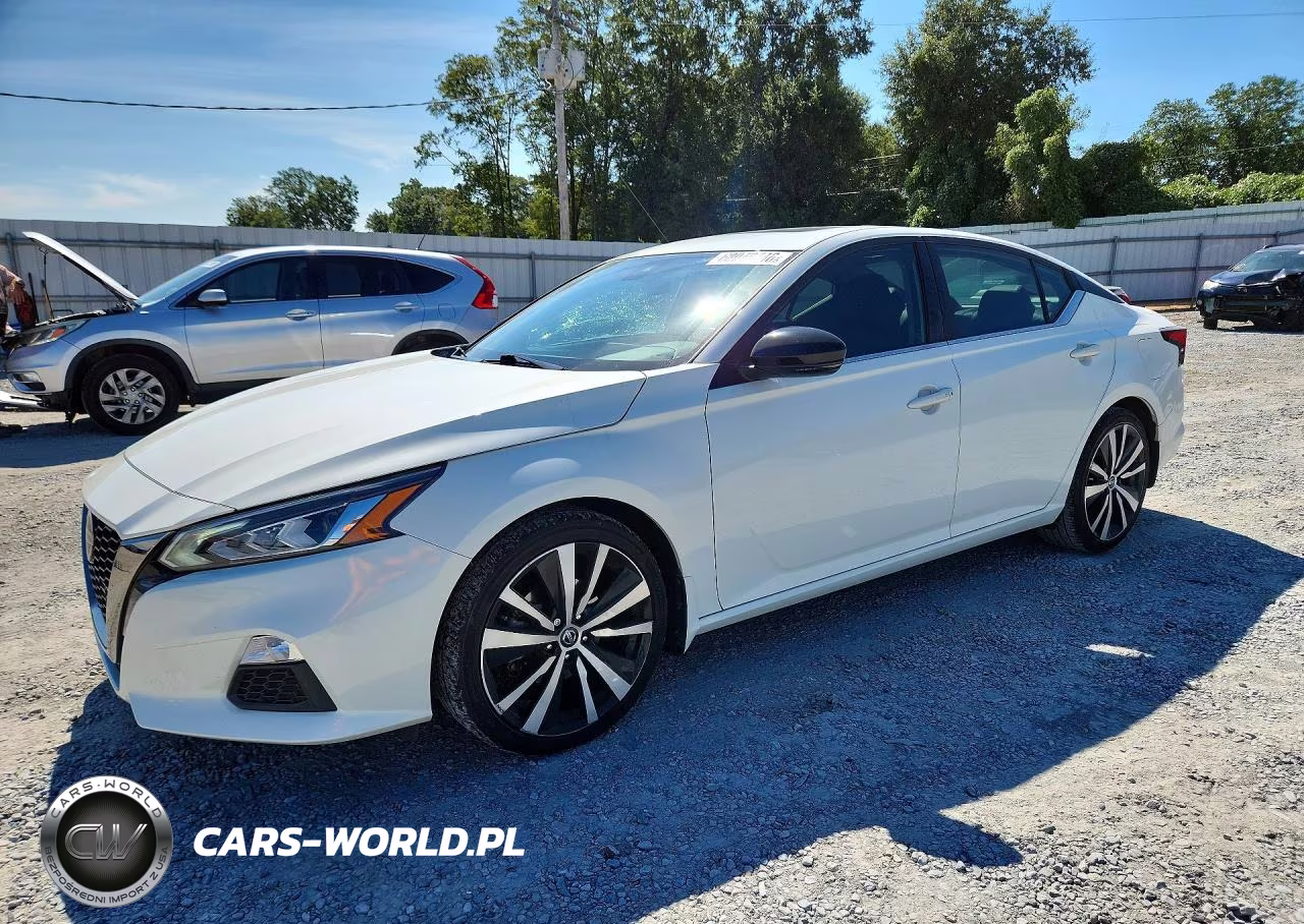 2022 Nissan Altima Sr – zdjęcie 1 z 12