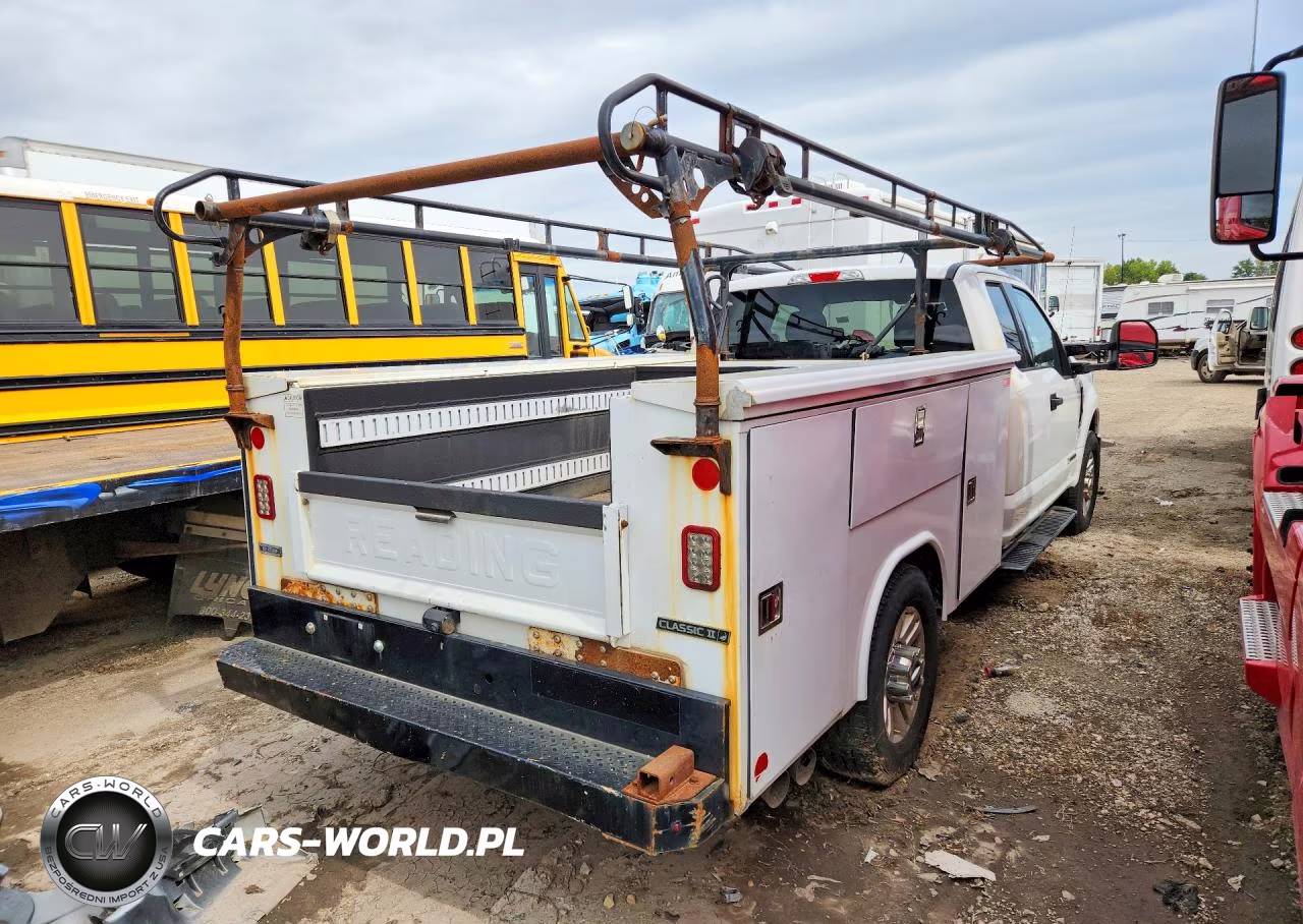 2019 Ford F350 Super Duty VIN:1FD7X3ET8KEC14198 - 3